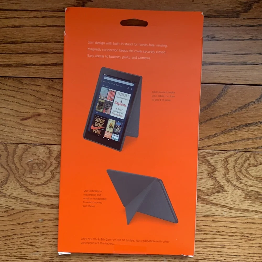 New In Box (NIB) New Amazon Fire HD10 Cover Black